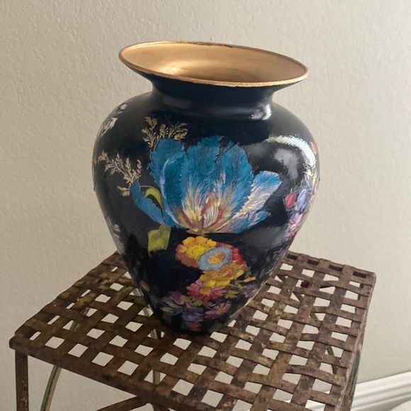 Hand Crafted Accents 9 Tall Handcrafted Glass Vase Poshmark